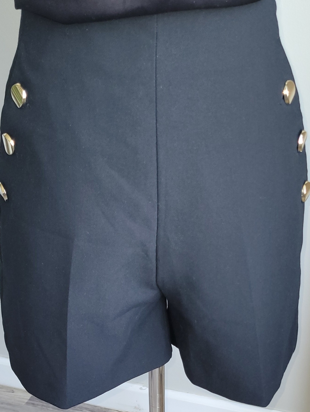 ZARA Black High Waist Gold Button Tailored Shorts Size M